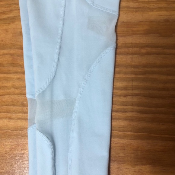 Alo High Waist Coast Capris - Powder Blue - Picture 5 of 5